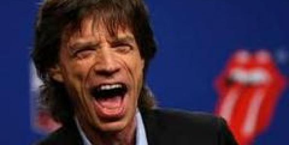 MICK JAGGER, FOO FIGHTERS KAI ARCADE FIRE ΜΑΖΙ